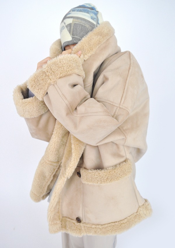 수리 무스탕 코트(2color)